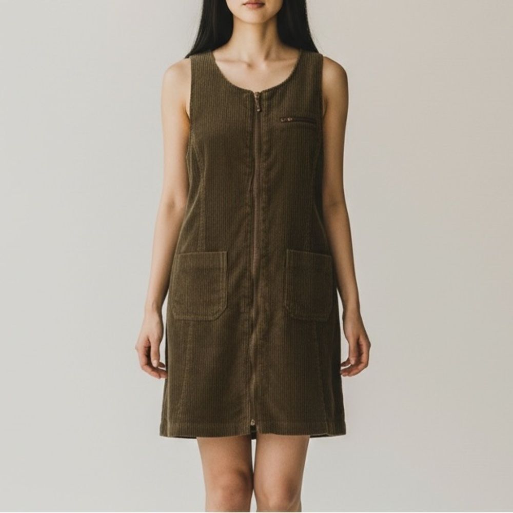 Vintage Badge Green Corduroy Front Zip Mini Dress in Size Junior /Teen Size 12